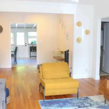 Sunny 3 Bedroom 3 Bath Retreat In Fort Lauderdale